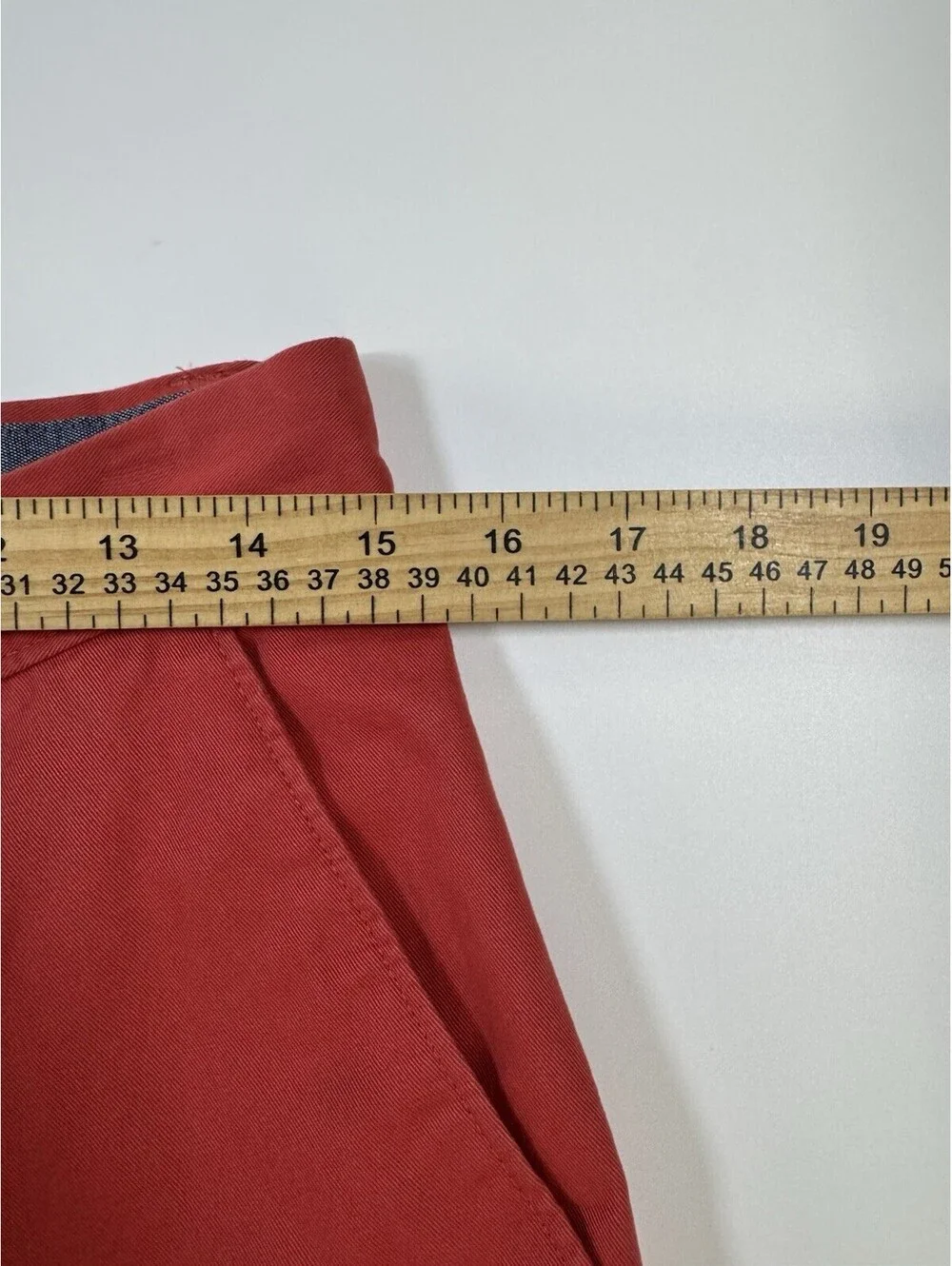 Banana Republic Emerson Shorts Men’s 30 Red Straight Fit 11” Chino NWT
